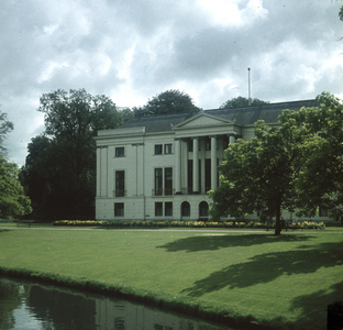 119220 Gezicht op het huis Het Hogeland (Museumlaan 2) te Utrecht.